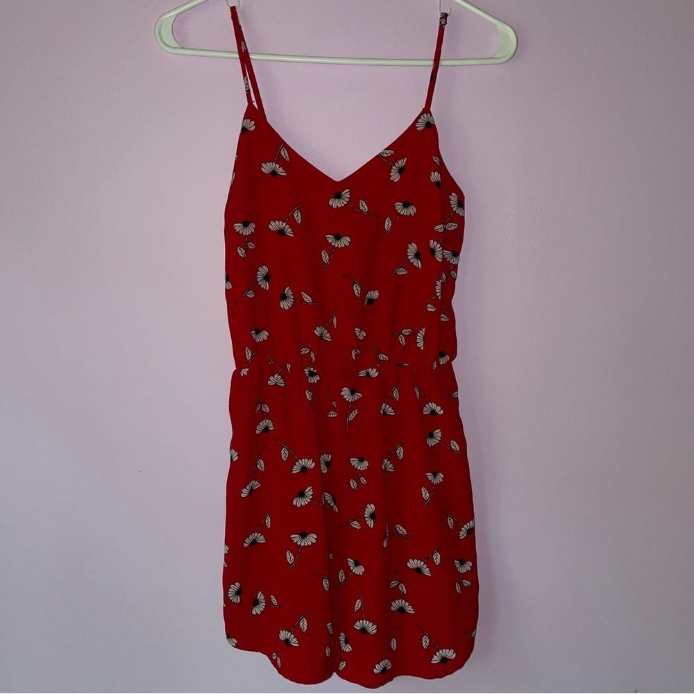 Stradivarious Romper S Red w Daisy Print V Neck Tank Top Shorts